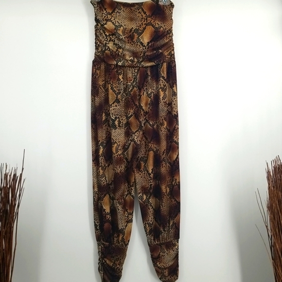 🎁3/30$ SALE!! Curations Snakeskin Print Romper - Picture 5 of 5